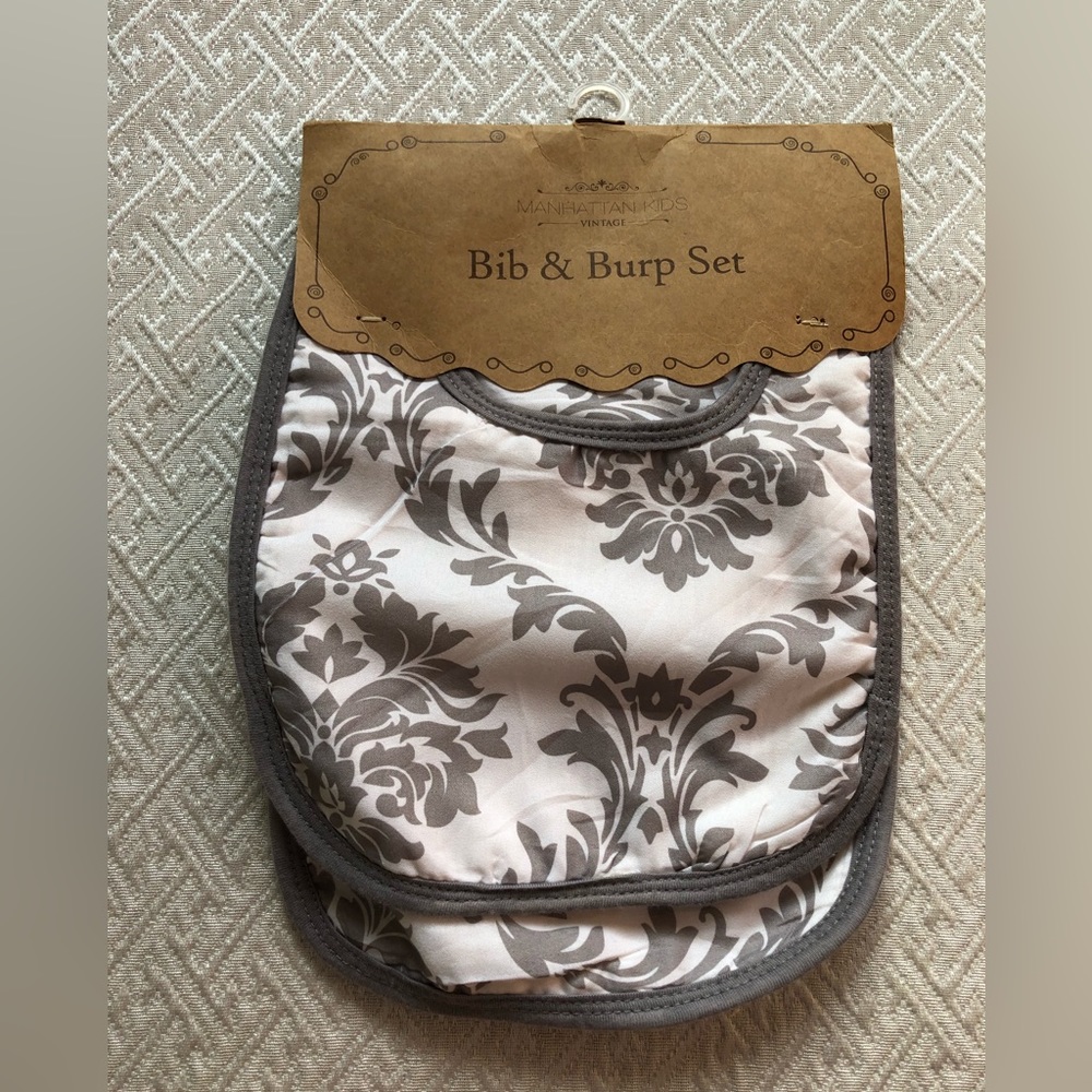 Manhattan kids baby bib and burp cloth set